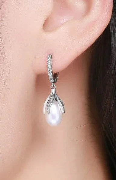 925 Sterling Silver Flower Pearl Earrings