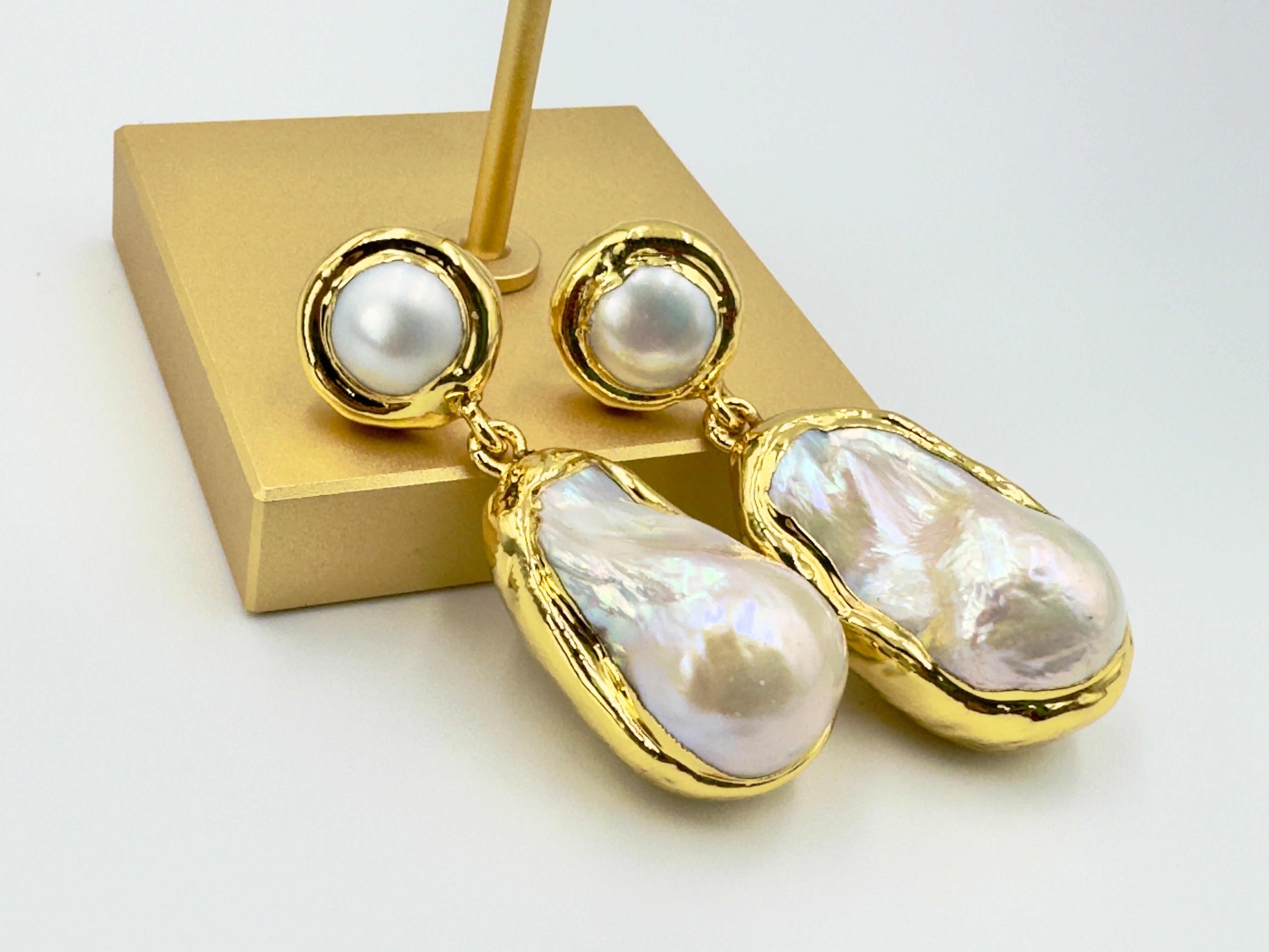 Natural Baroque pearl Pendant Necklace