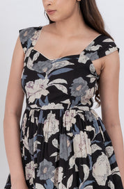Puff sleeve floral dress with flattering square