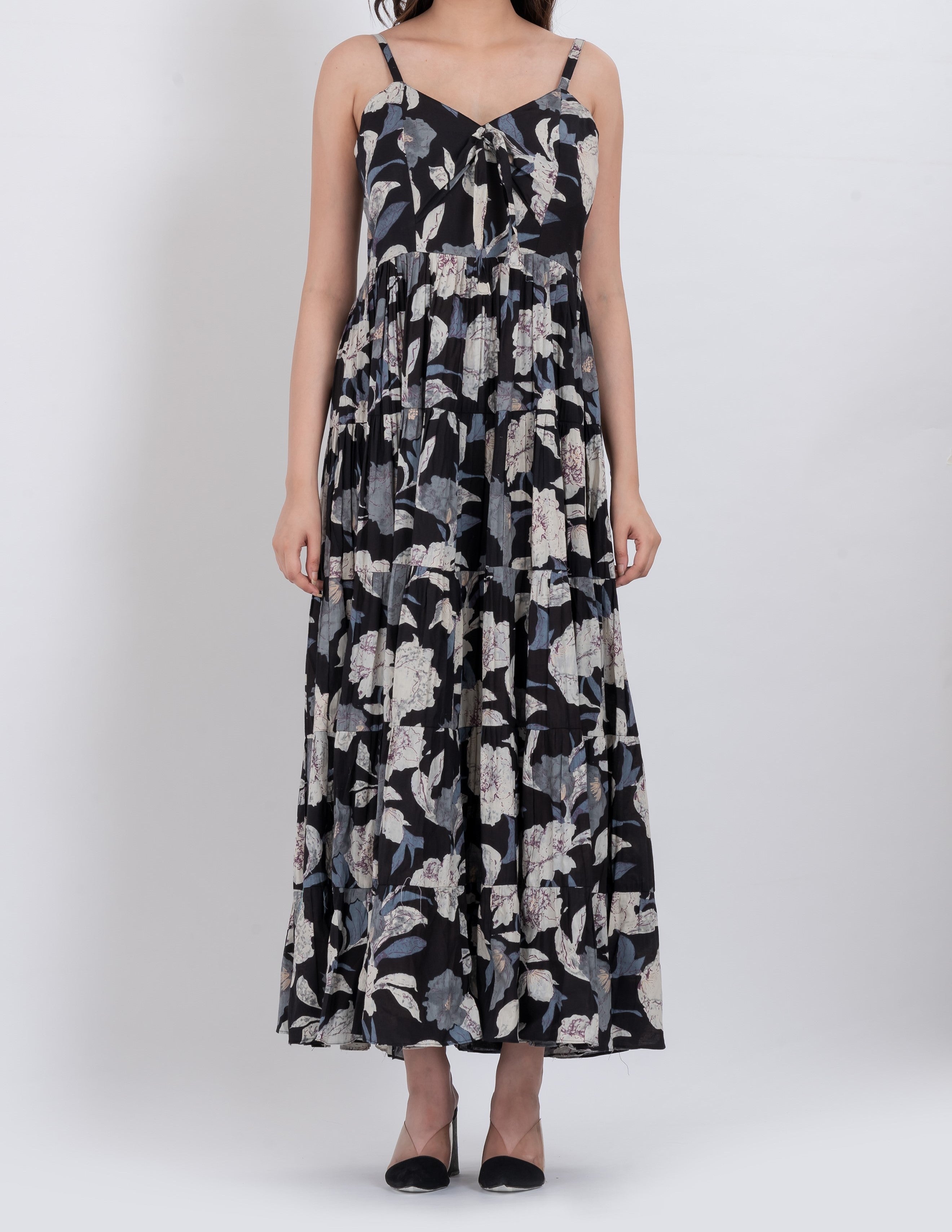Floral cotton tiered dress with breathable fabric
