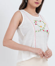 Blooming heart threadwork crop top for women