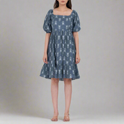 Floral puff sleeve dress with square neckline and relaxed fit