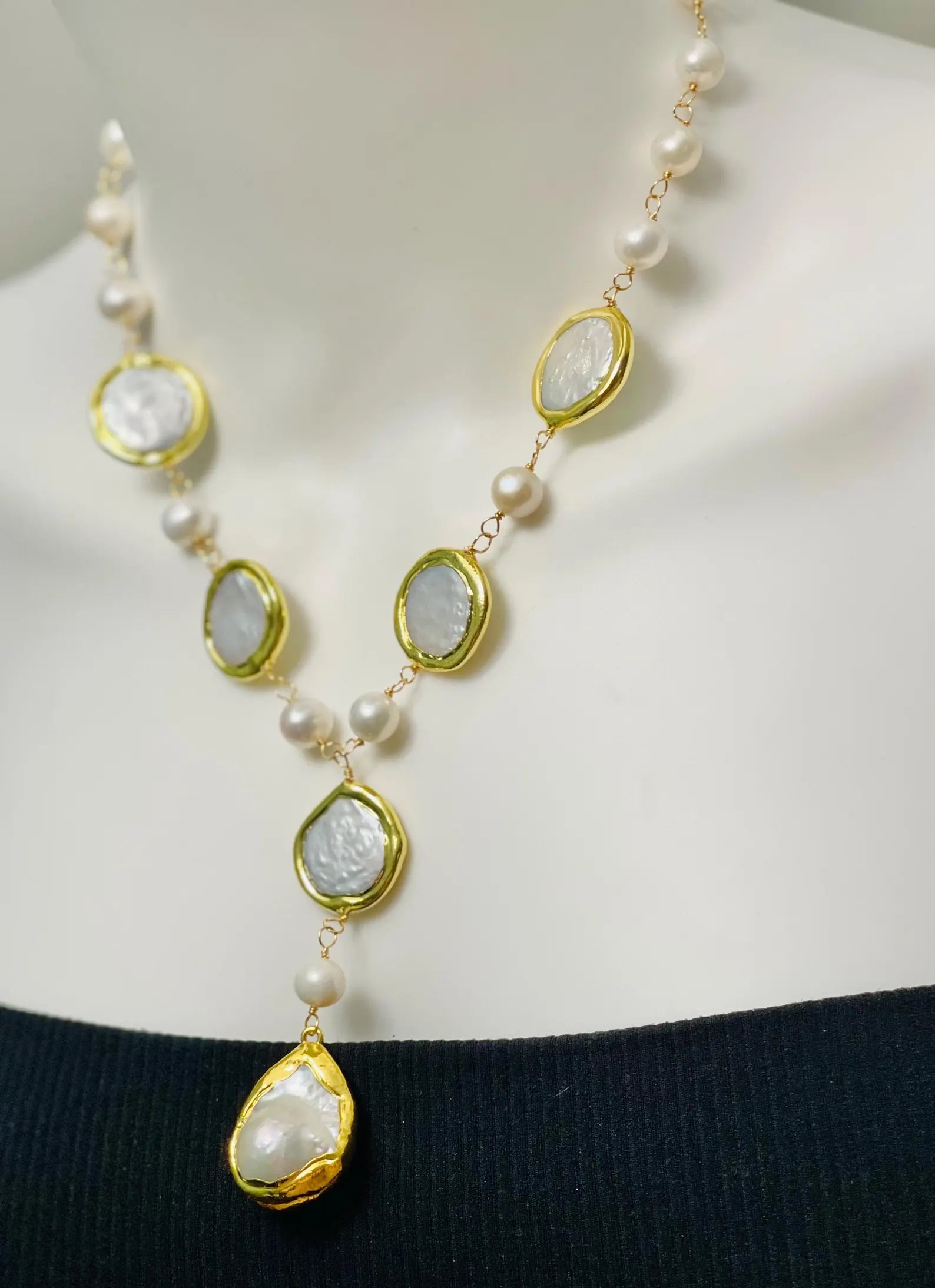 Natural Fresh water White Pearl Necklace