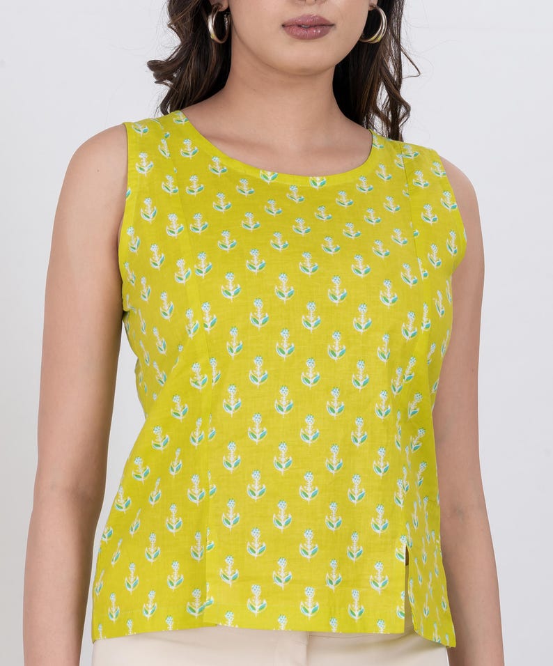 Sleeveless Soft Cotton Printed Top for Women