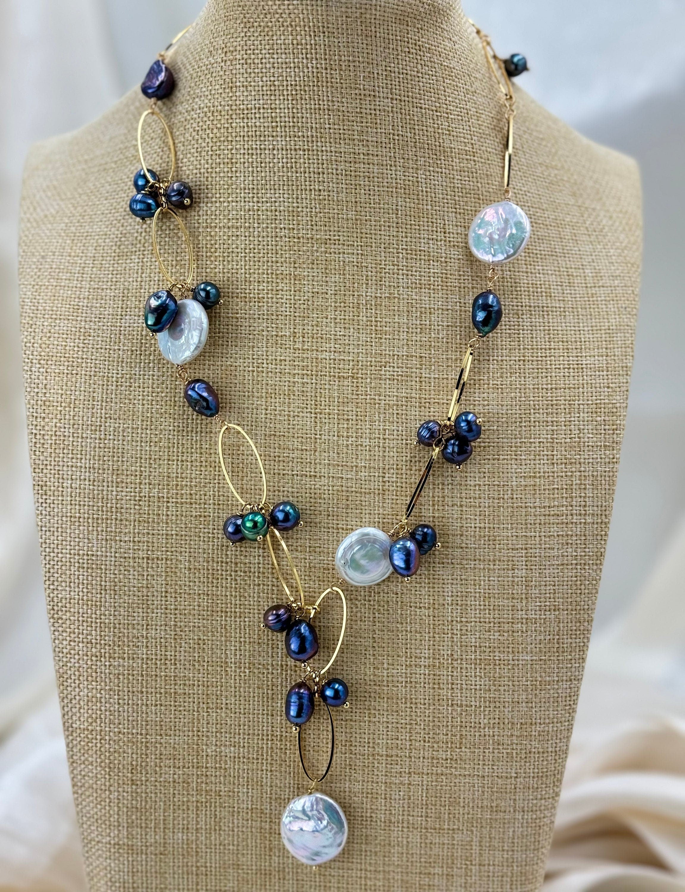 Natural keshi black pearl and white coin pearl necklace