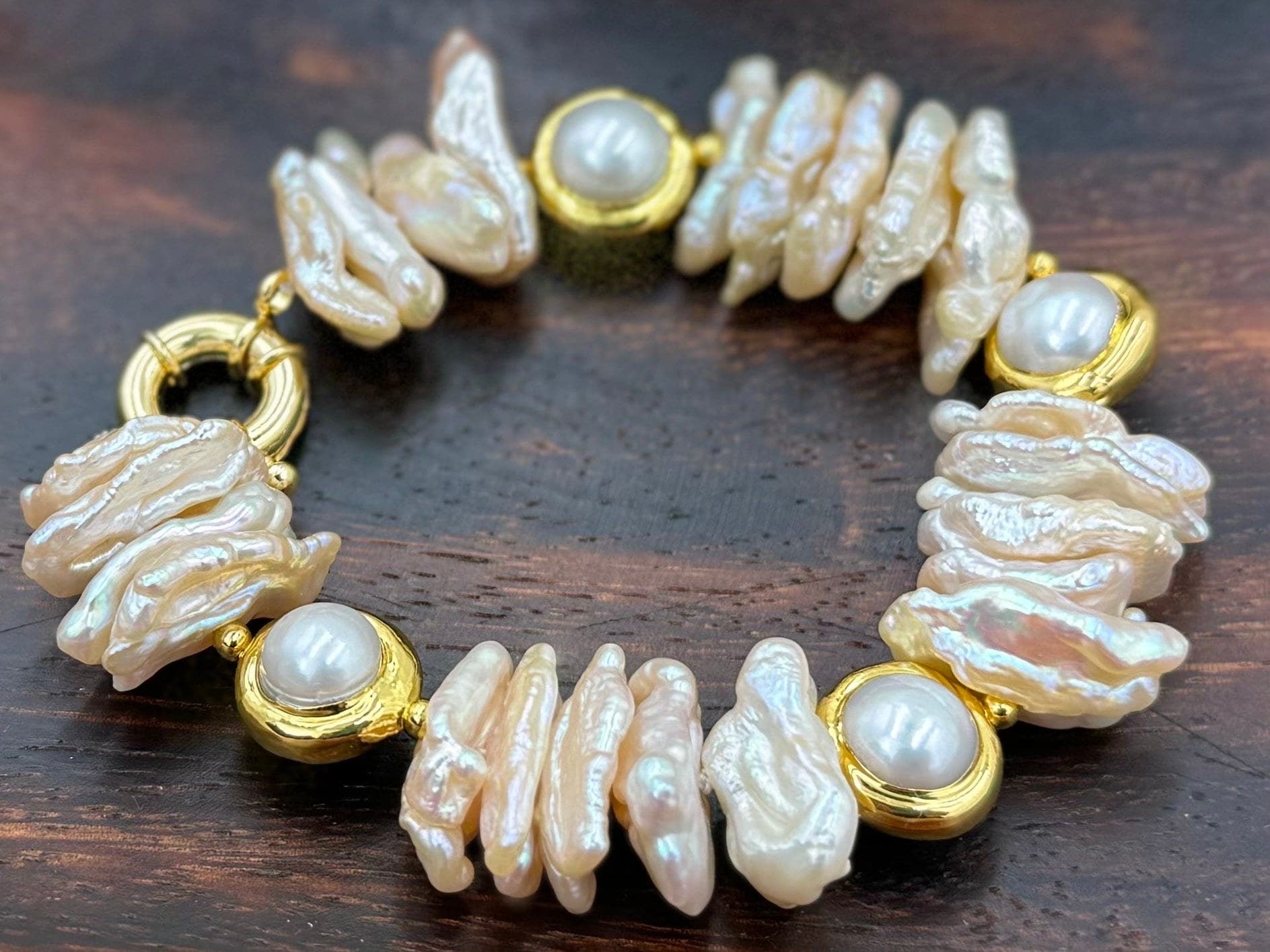 Natural biwa pearl necklace
