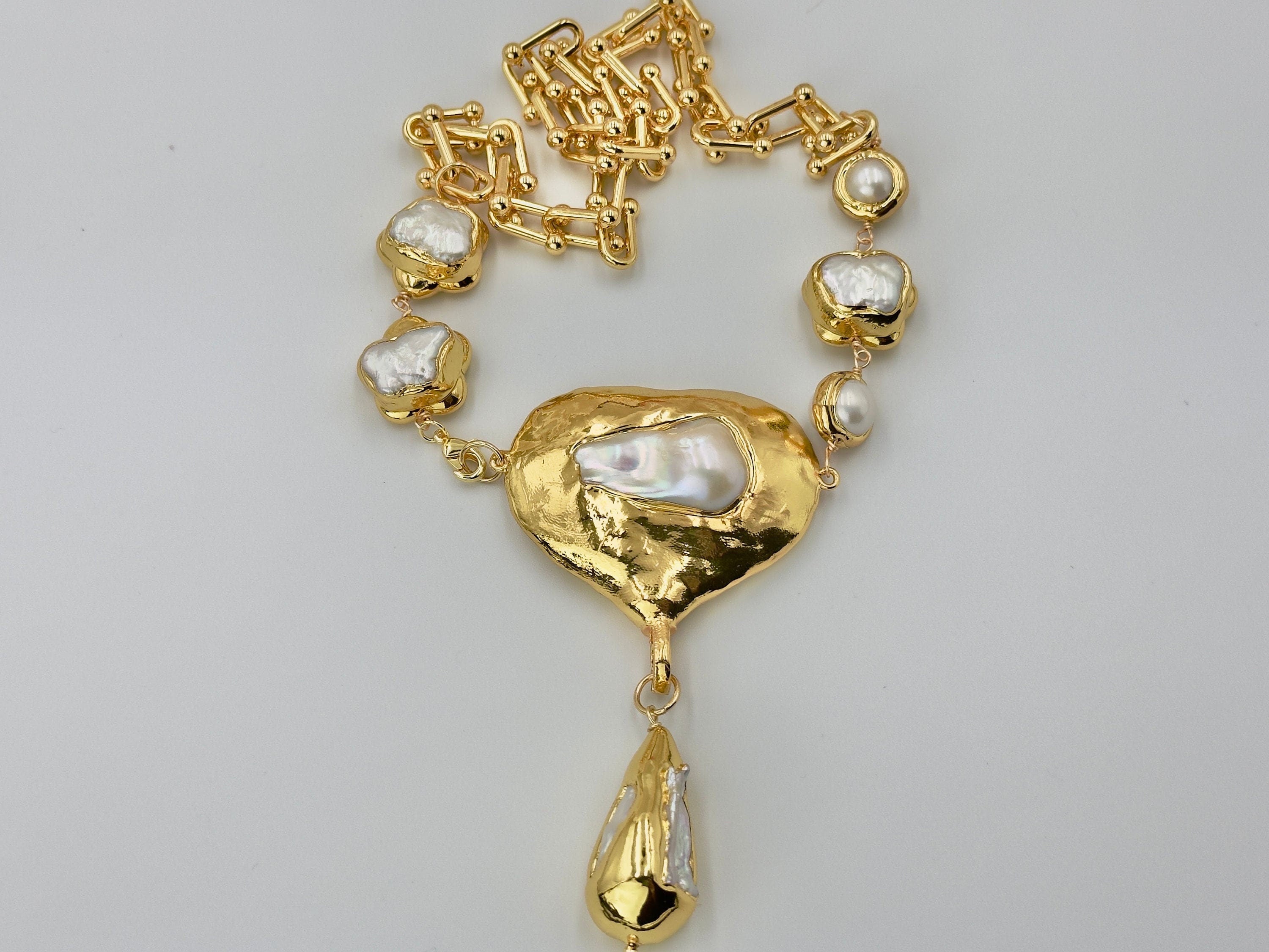 Fresh water big pearl pendent  necklace
