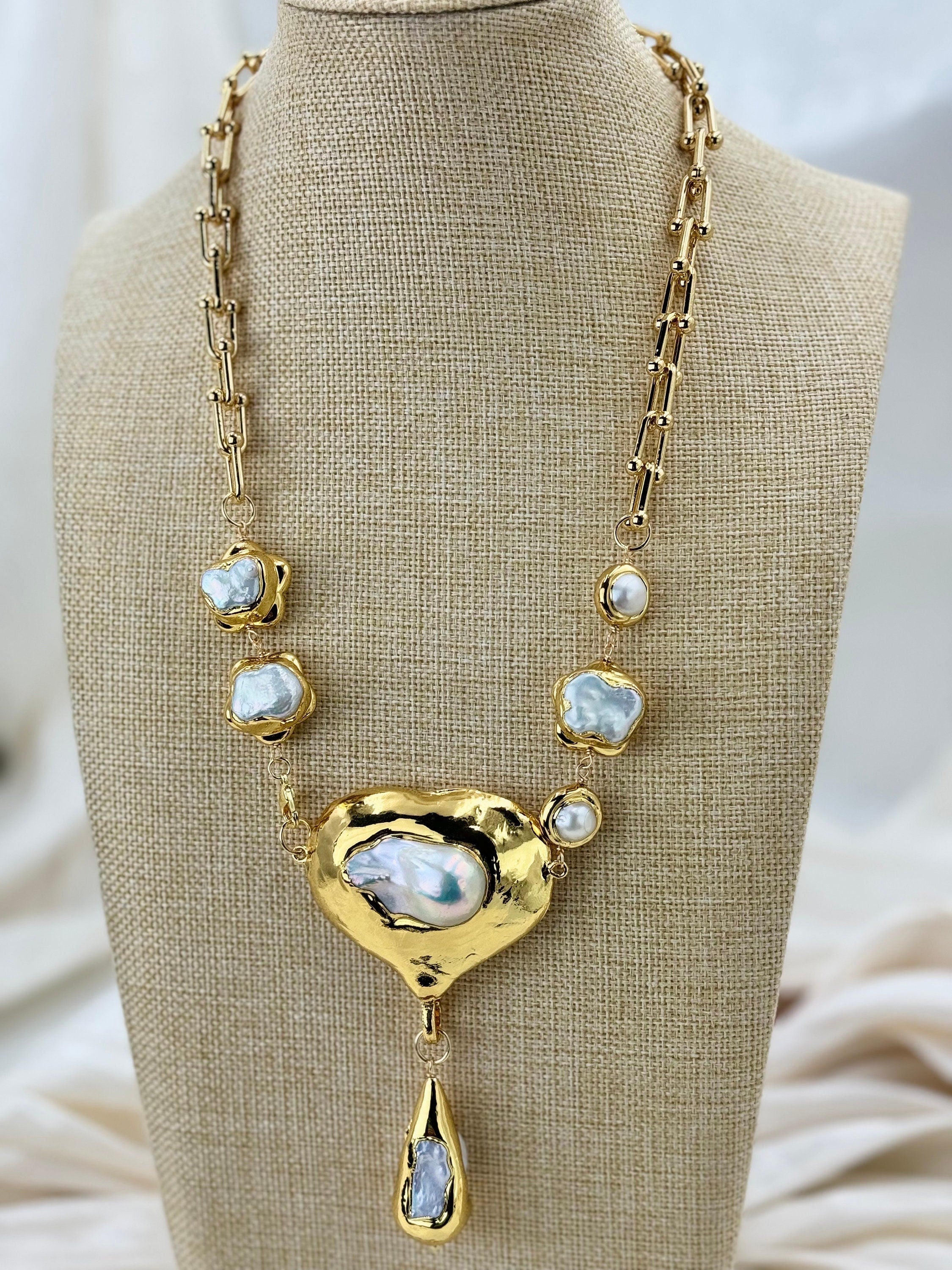 Fresh water big pearl pendent  necklace