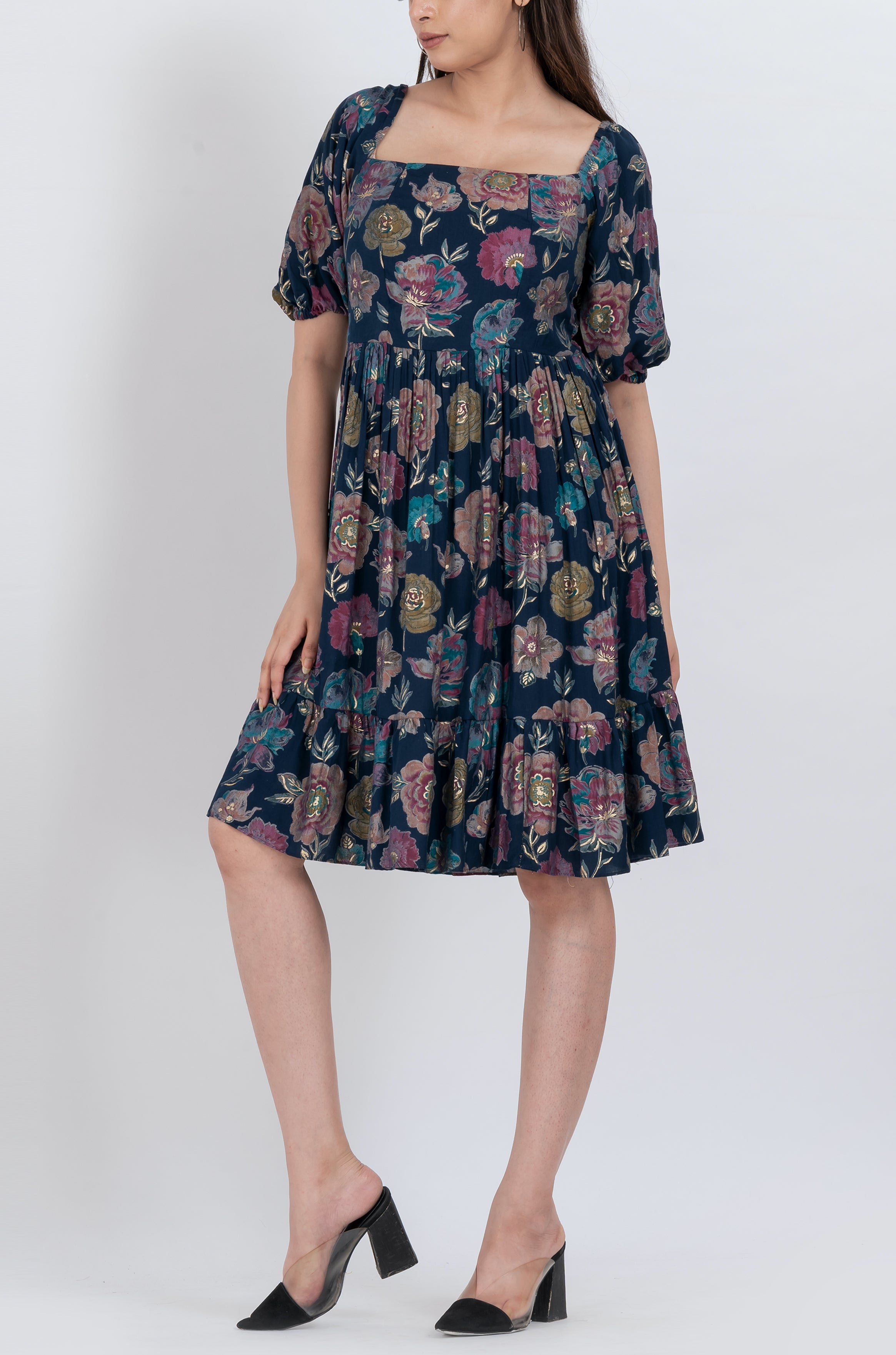 Feminine floral puff sleeve mini dress with flowy fit