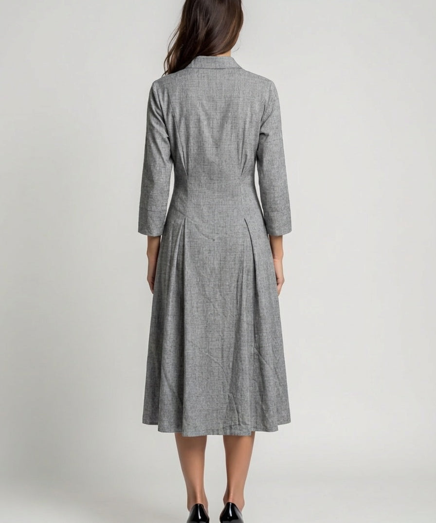 Clean V-neck handwoven cotton midi dress
